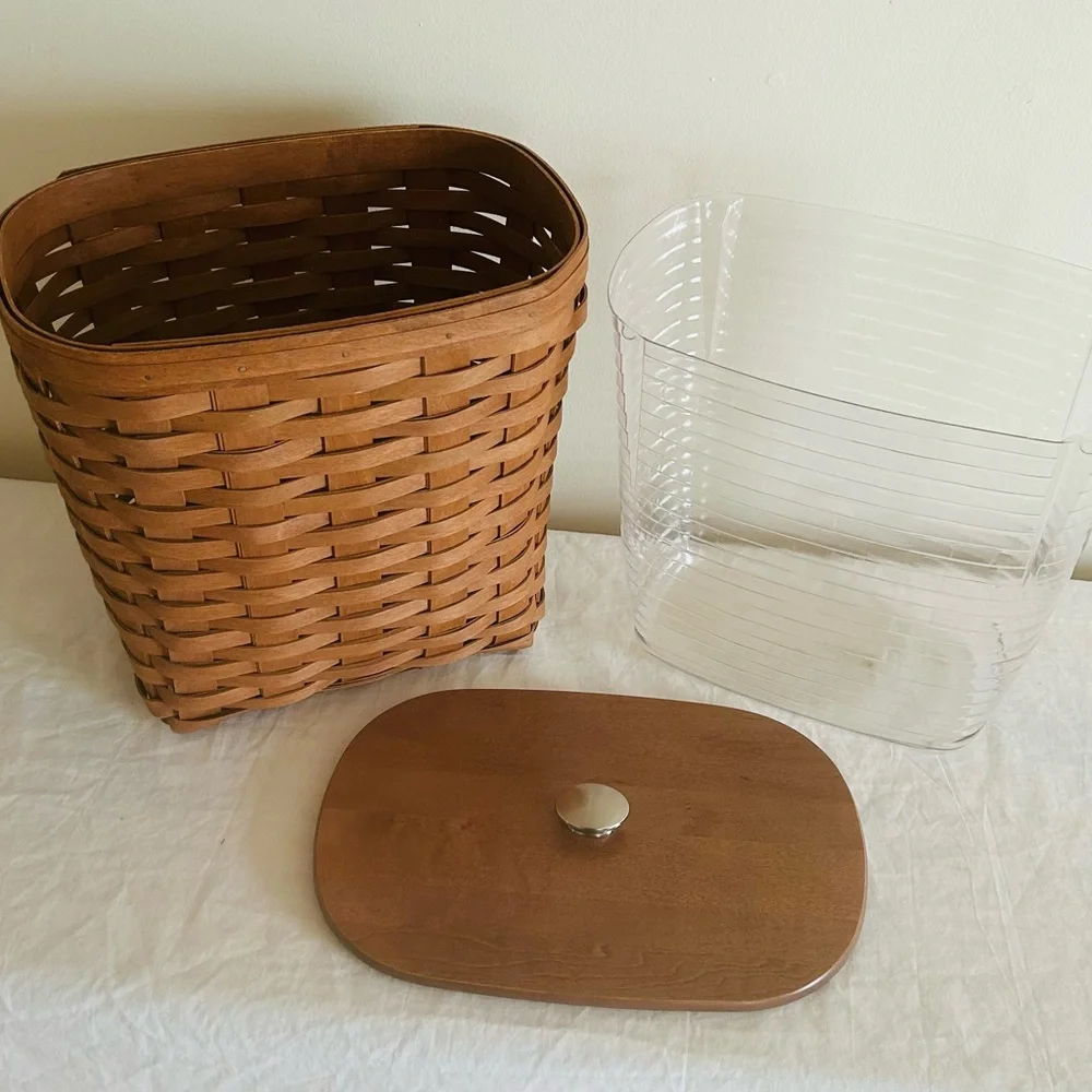 Longaberger 2008 Decorative Handmade Basket w/ Longaberger Custom Made. - Picture 10 of 11